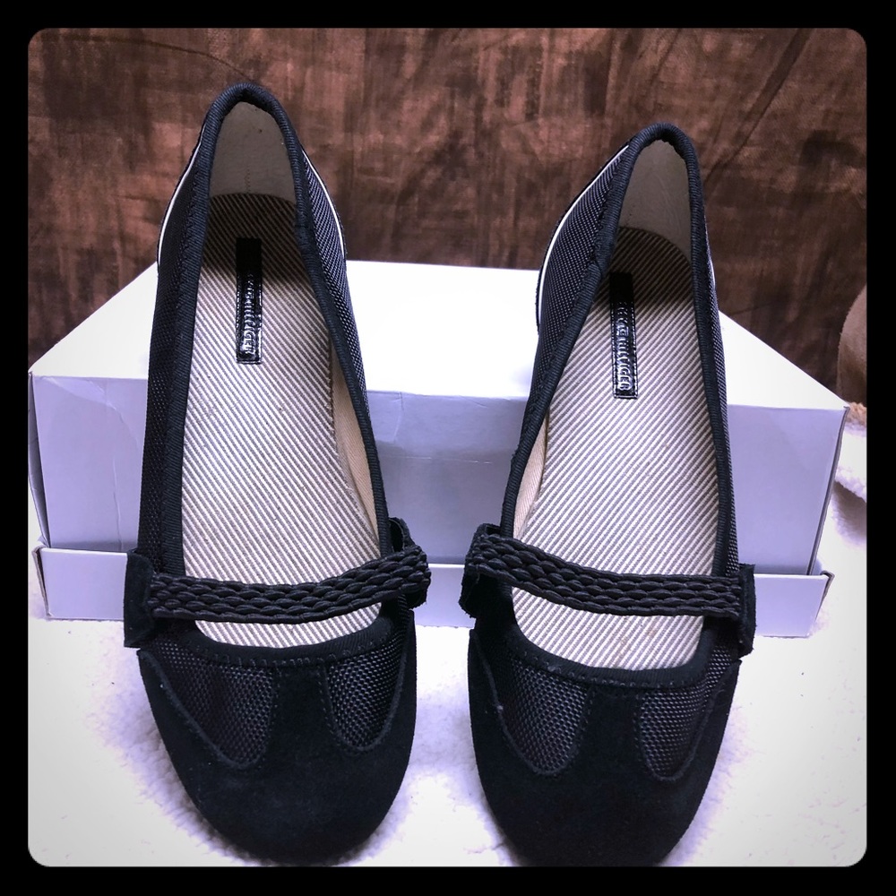 Tommy Hilfiger slip on loafers